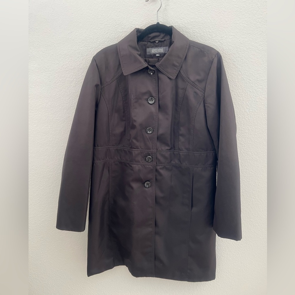 ⬇️Price Drop- Women’s coat I Dark Brown satin feel. Had a hat but it’s missing.